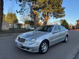 Mercedes-Benz E 220 E -Klasse CDI TÜV NEU Garantie - gebrauchte Mercedes-Benz E 220 aus dem Jahr 2004