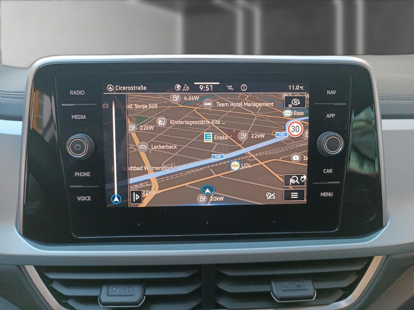 Volkswagen T-Roc - Bild 15