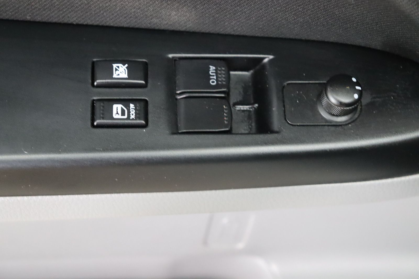 Fahrzeugabbildung Suzuki SX4 1.6 VVT * 1. Hand *HU/AU bis 11.2027 * Klima