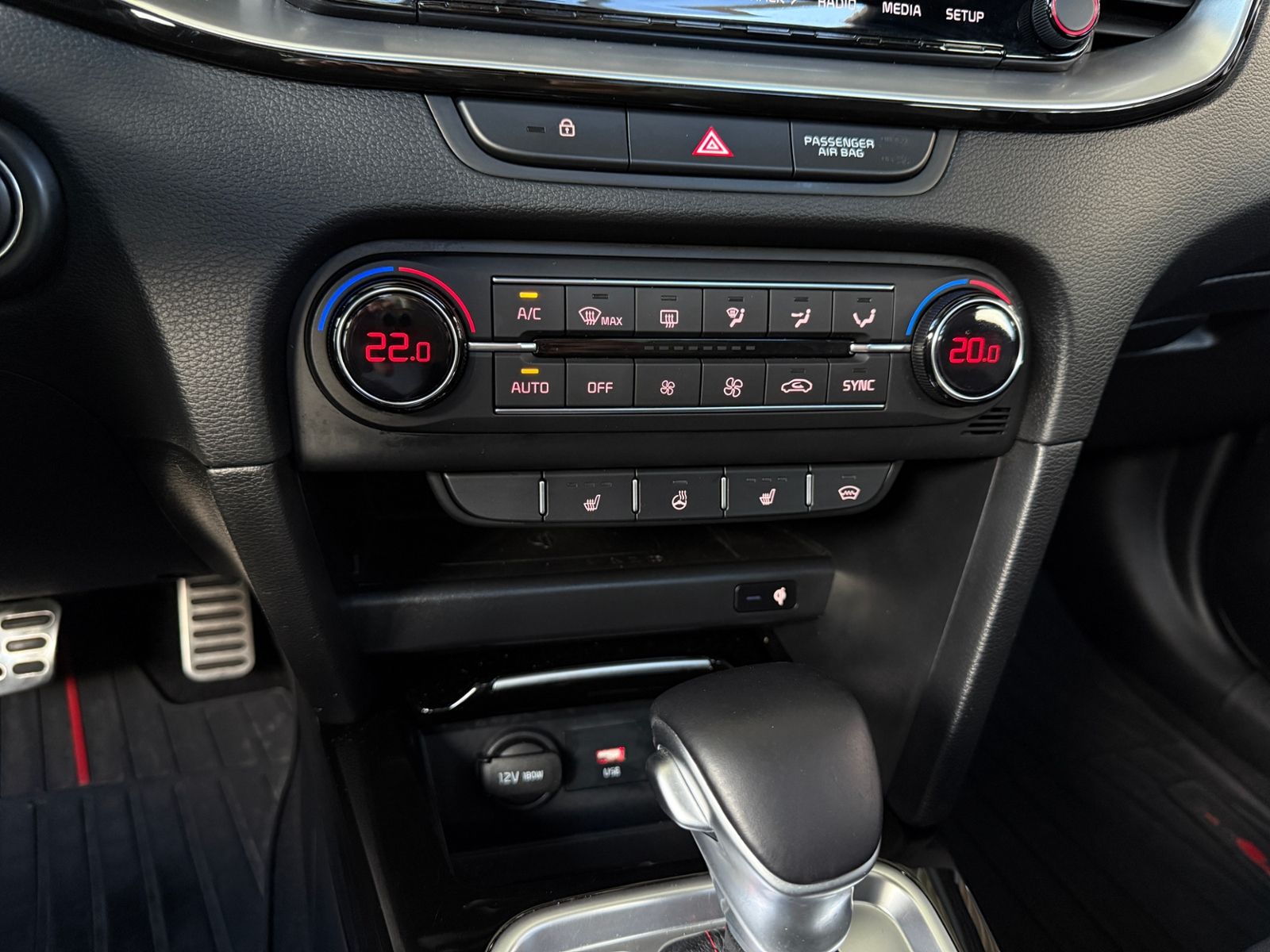 Fahrzeugabbildung Kia ProCeed GT RFK PANO SHZ LED NAVI