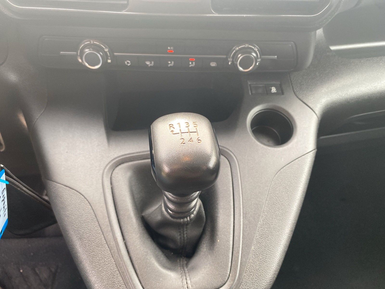 Fahrzeugabbildung Opel Combo E Cargo Edition