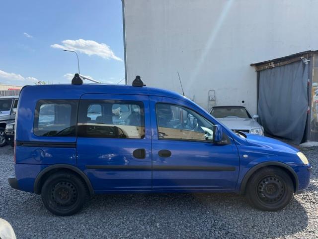 Opel Combo 2006 — interior