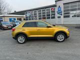 Volkswagen T-Roc HU+SERVICE NEU/KLIMA/NAVI/CarPlay - Volkswagen T-Roc: Limousine