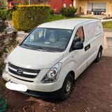 Hyundai H-1 Starex - weiße Hyundai H-1 Starex