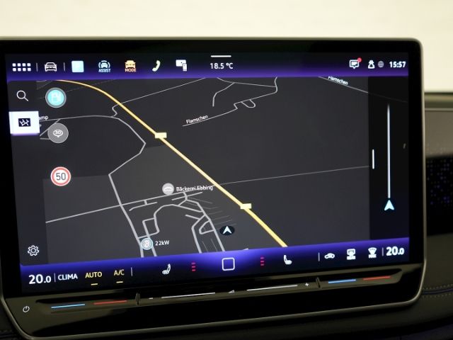 Tiguan R-LINE TDI DSG+AHK+NAVI+SCHIEBEDACH+LED M