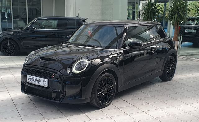 MINI Mini Automatik Blackline *Gro.Inspektion neu*