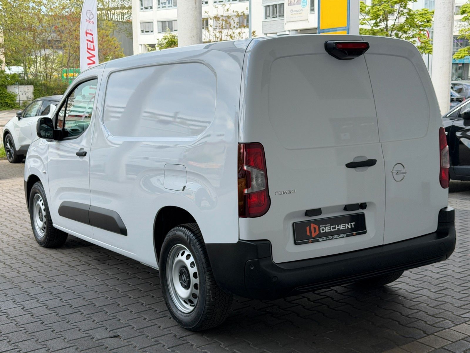 Fahrzeugabbildung Opel Combo E Cargo 1.5 D Basis erhöhte Nutzlast XL