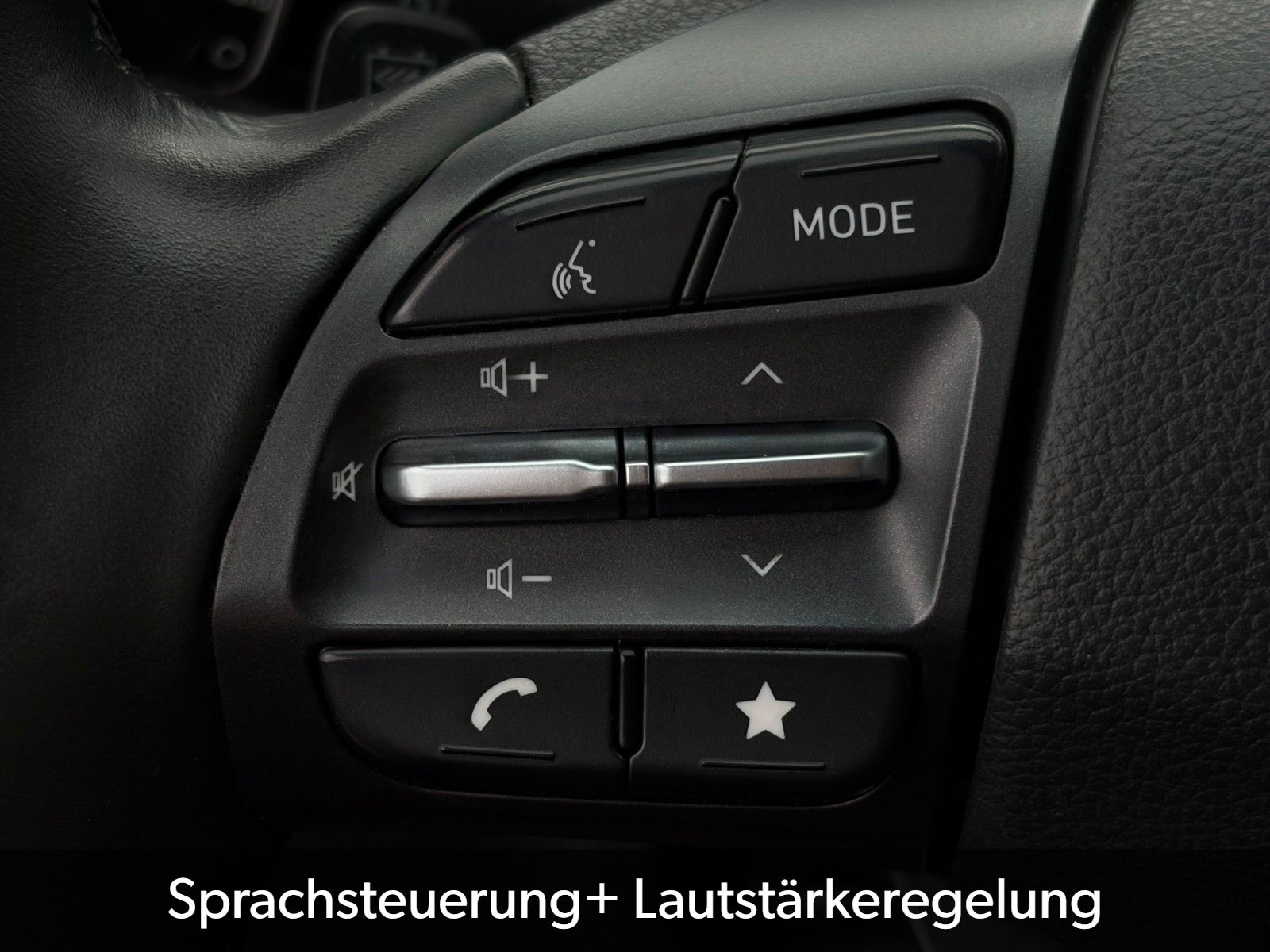 Fahrzeugabbildung Hyundai KONA E Select CarPlay Kamera SHZ LHZ DAB+
