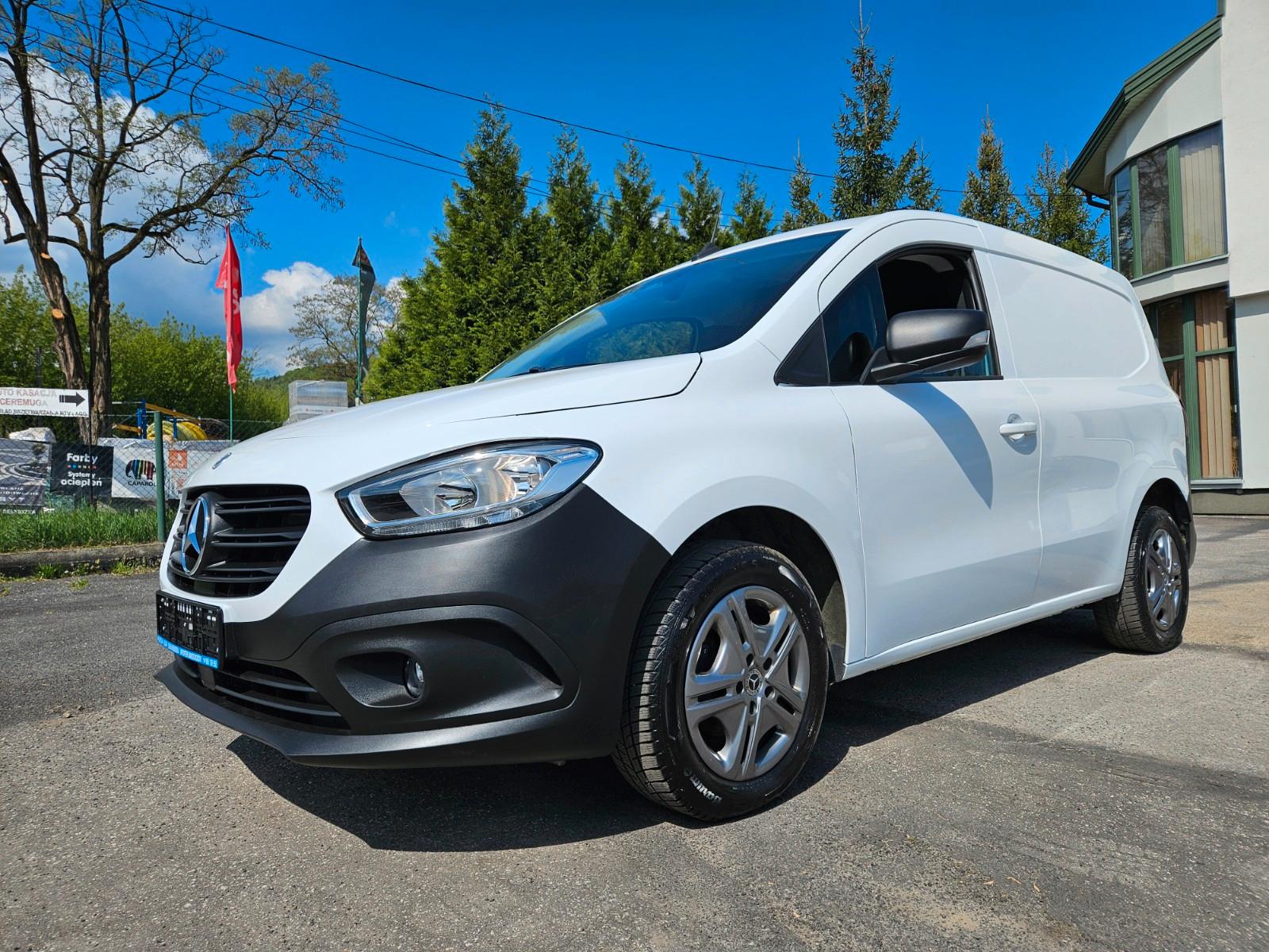 Mercedes-Benz Citan 110 bj2022 ahk 3sitz k52000 alu16" voll
