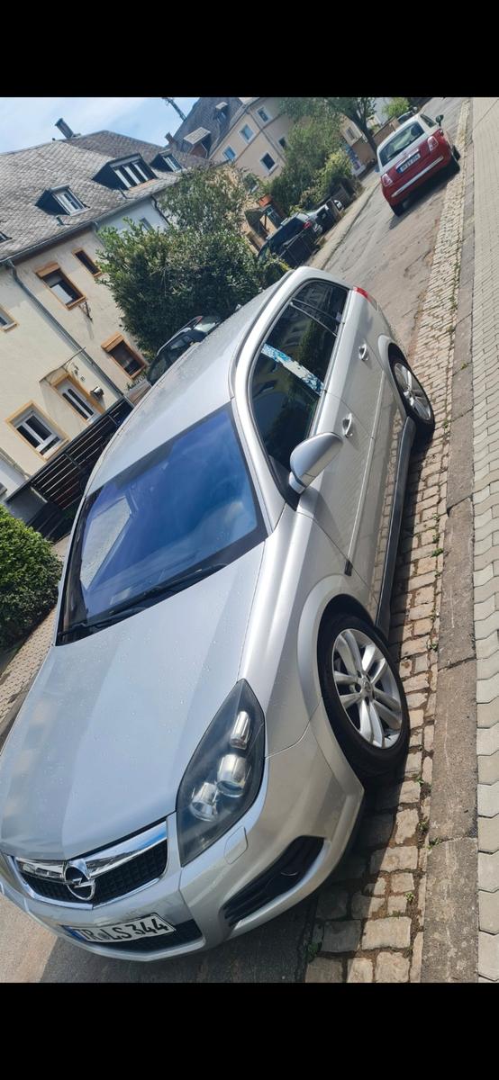 Opel Vectra 2006 — photo 15