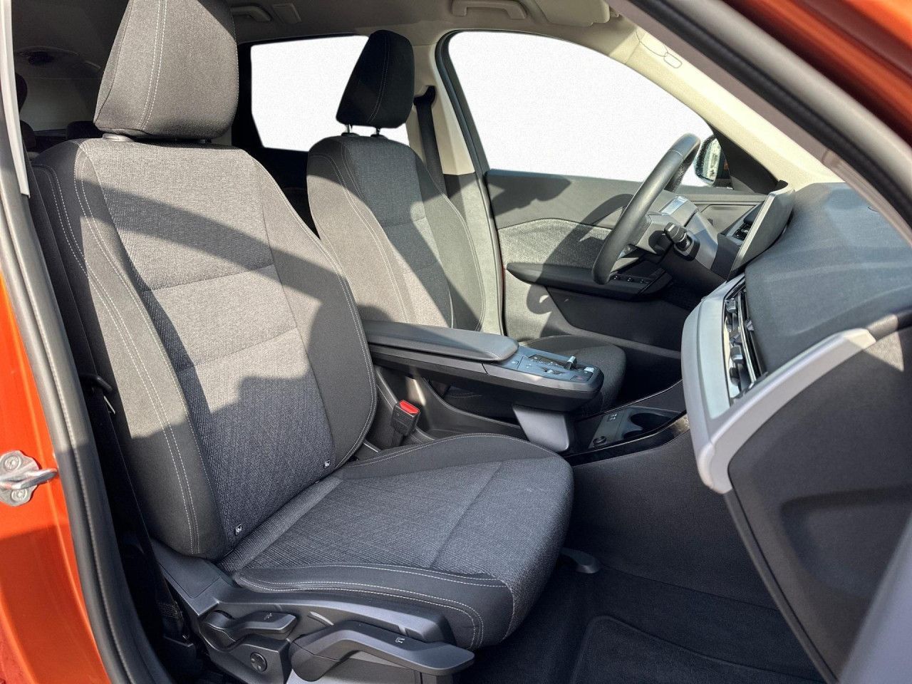 BMW X1 xDrive20d AHK,DA+,AdpLED,KomZug,AktiSi,Kamera foto 13