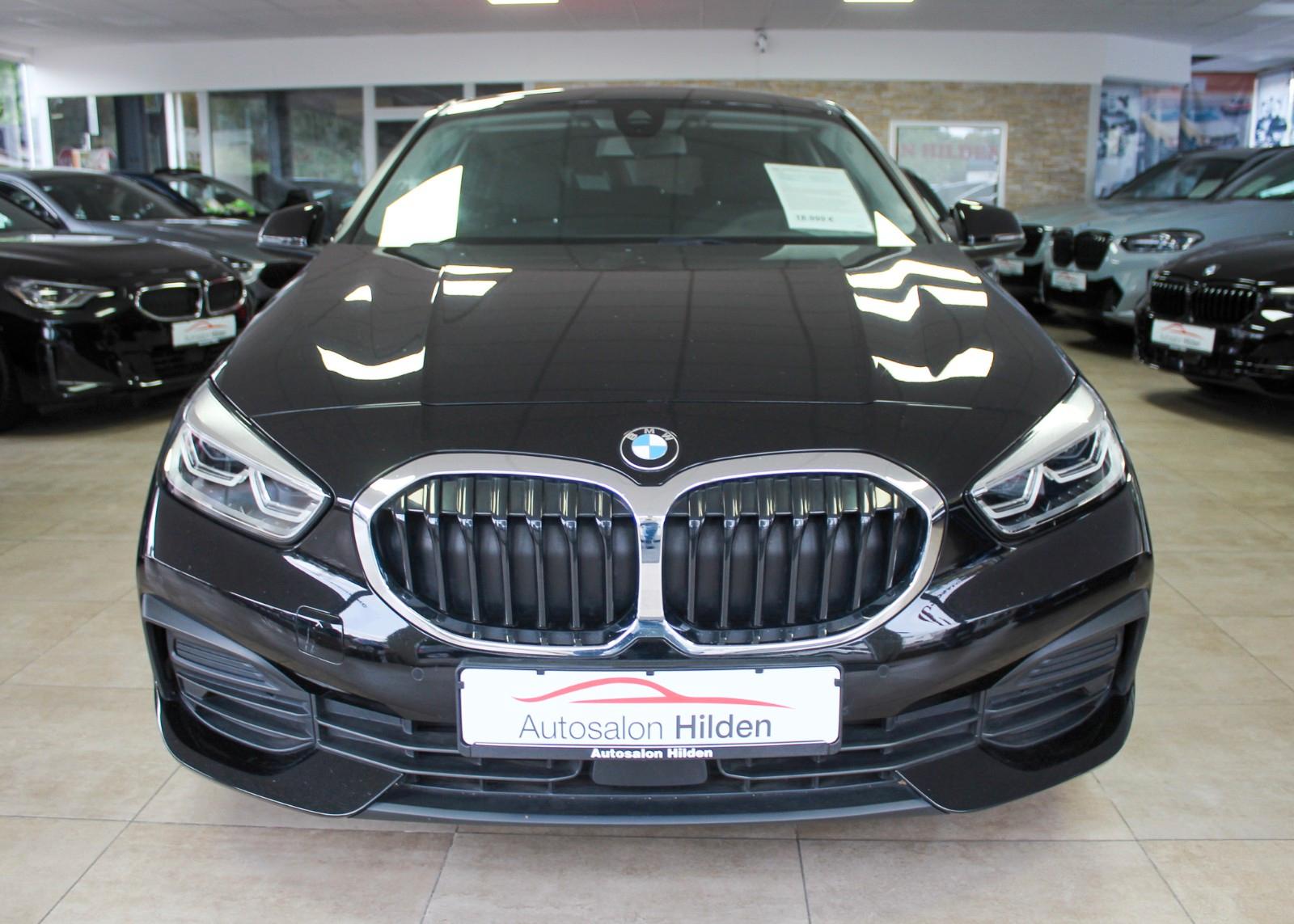BMW 118i Automatik Navi PDC Digitaltacho 1.Hand