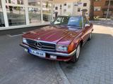 Mercedes-Benz SL 560 - rote Mercedes-Benz SL 560