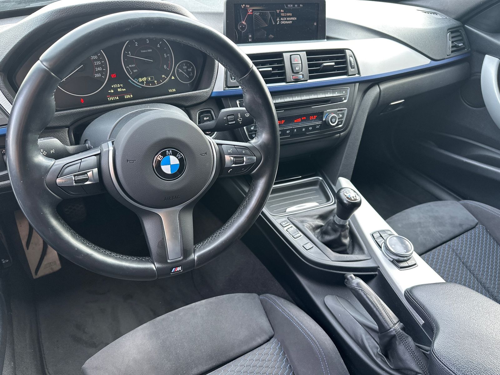 Fahrzeugabbildung BMW 320d Limousine M-Sport Aut. NAV+XENON+SHZ+PDC