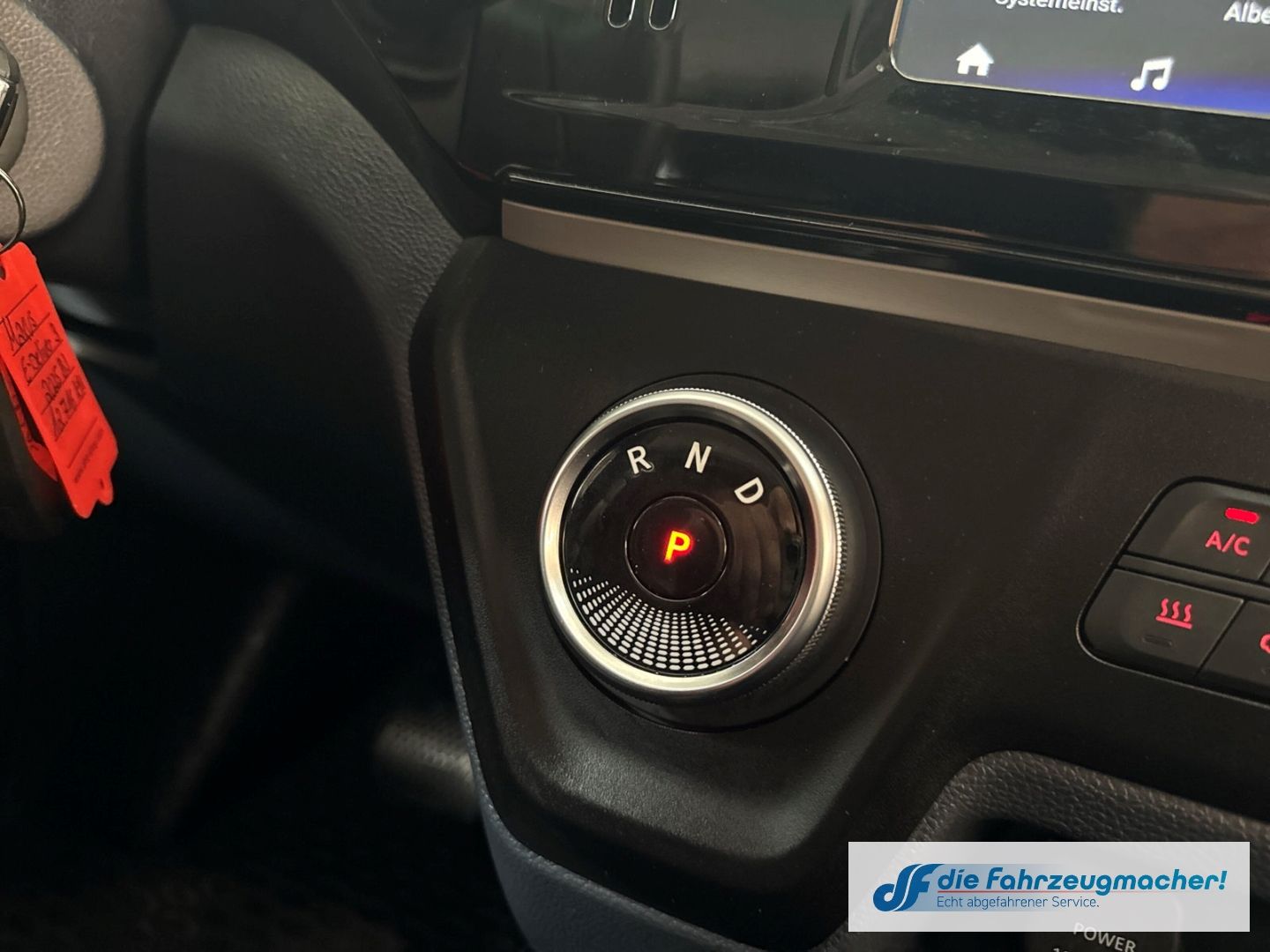 Fahrzeugabbildung Maxus eDeliver3 Kasten L1H1 Apple CarPlay Android Auto