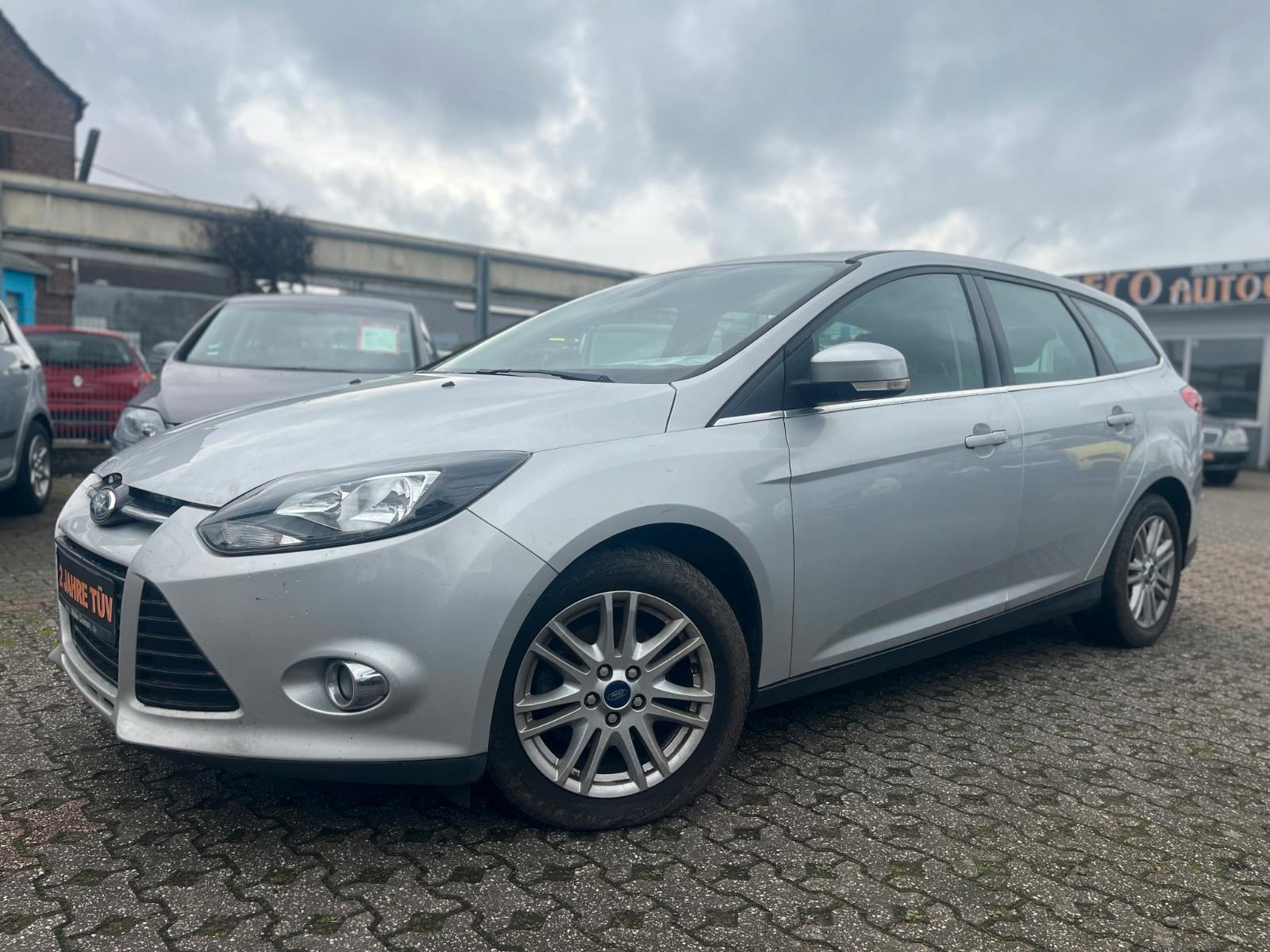 Ford Focus Turnier Titanium*DIESEL*PDC*MFL*START/STOP