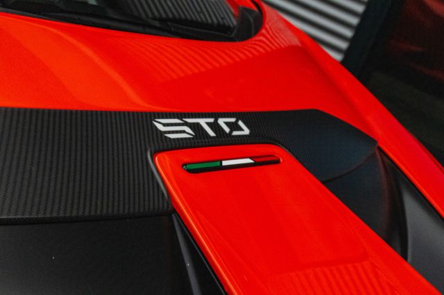 Fahrzeugabbildung Lamborghini Huracán STO Inzahl/Tausch möglich