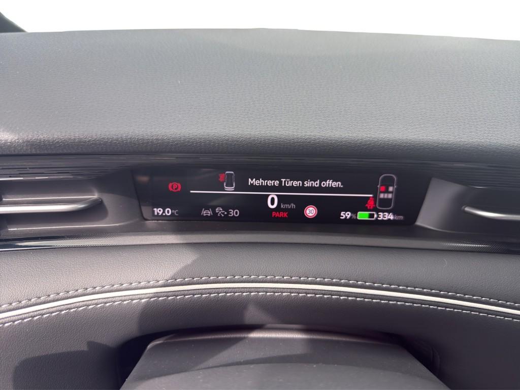 Volkswagen ID.7 Tourer 77 kWh Pro AHK*HARMAN*HUD*IQ-LIGHT*N