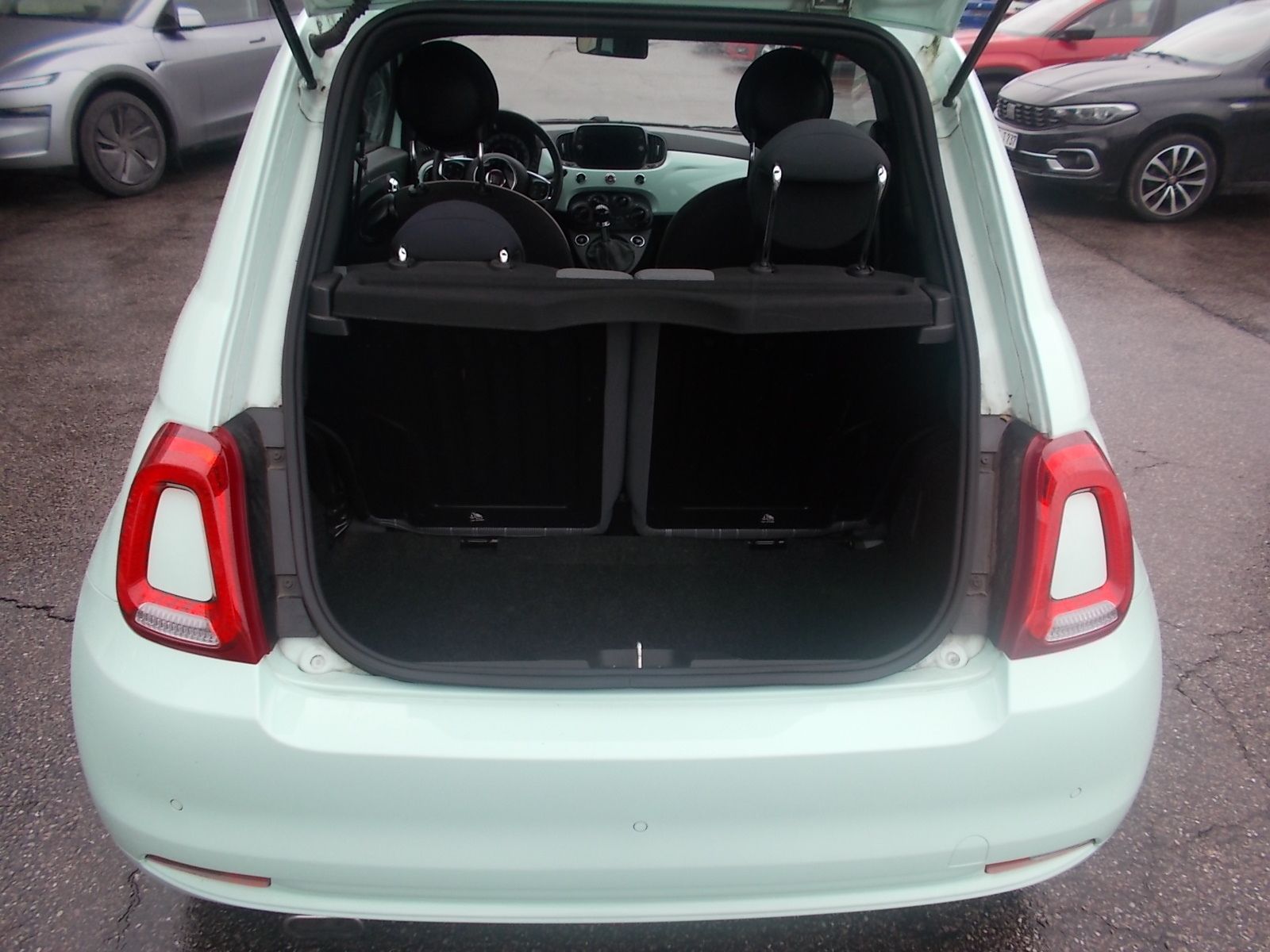 Fahrzeugabbildung Fiat 500 Lounge 1.0 Hybrid