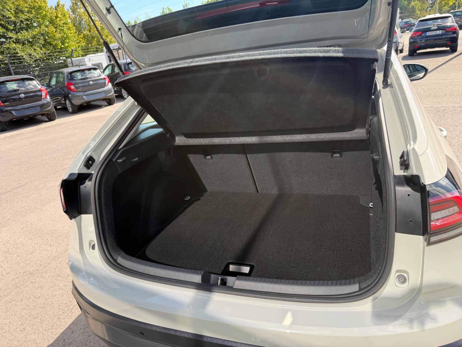 Volkswagen Taigo Life*LED*NAVI*SHZ*PDC*FSP*TEMPOMAT*TÜV NEU, миниатюра 16