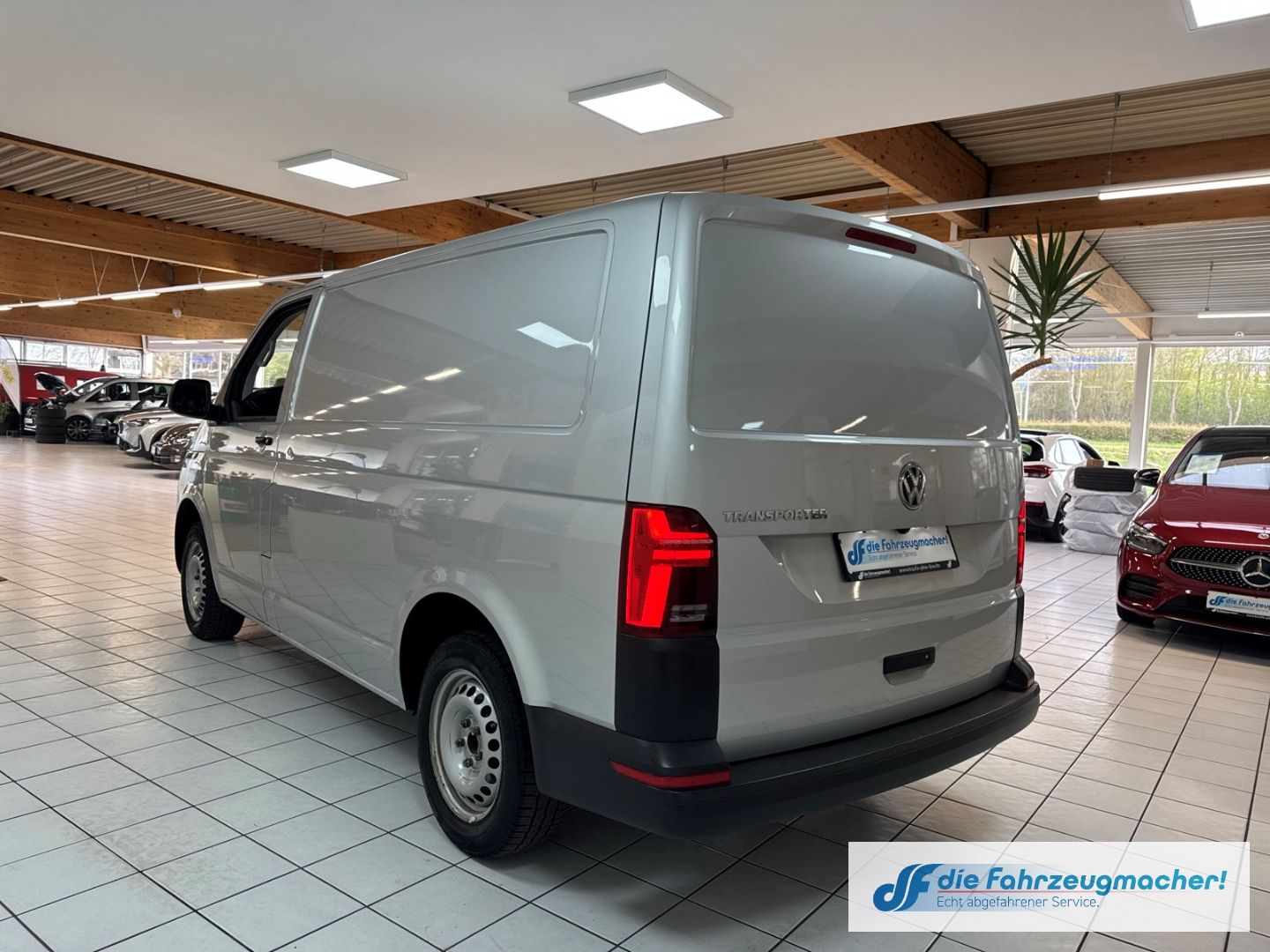 Fahrzeugabbildung Volkswagen Transporter T6.1 Kasten EcoProfi FWD *EXPORT