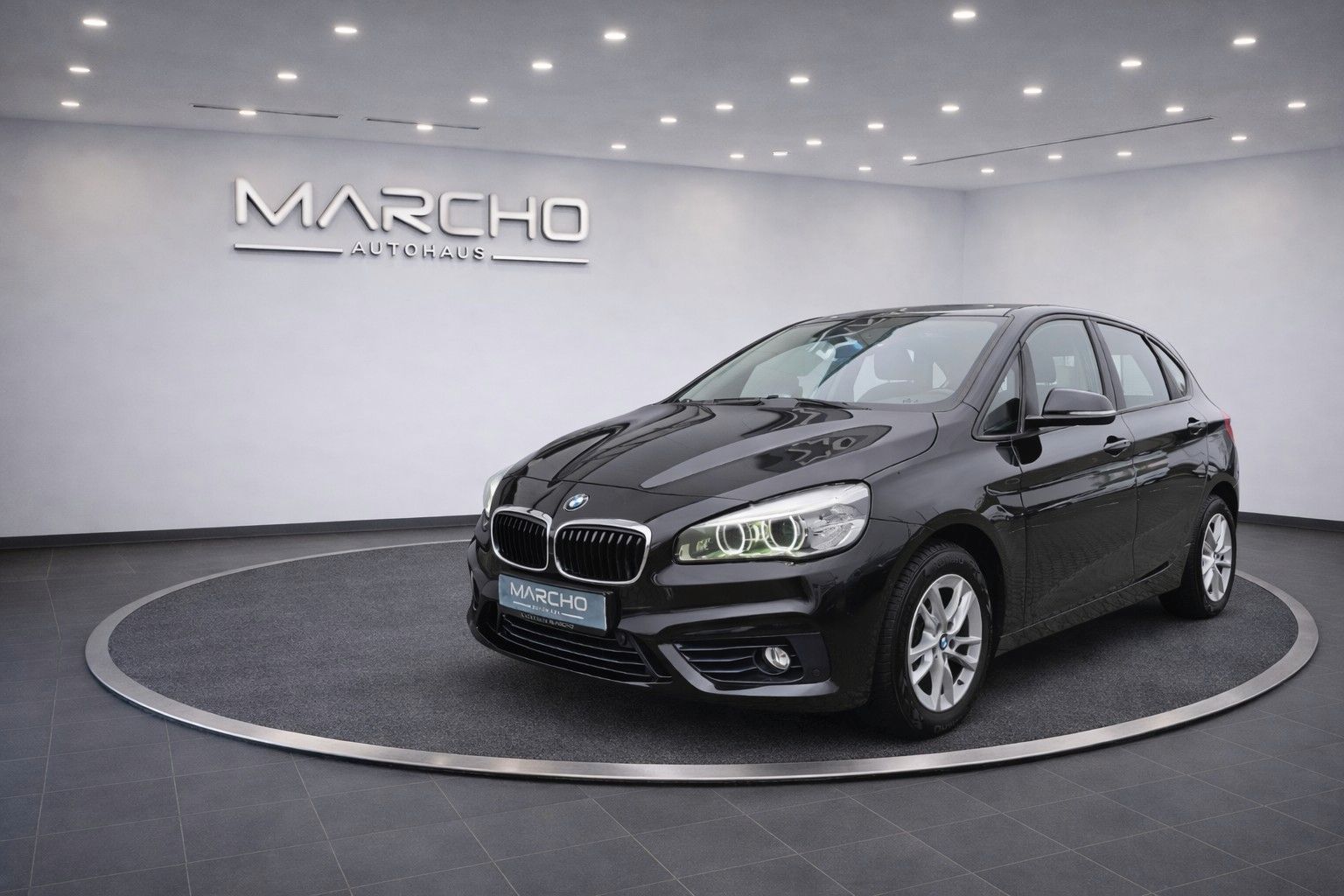 BMW 218