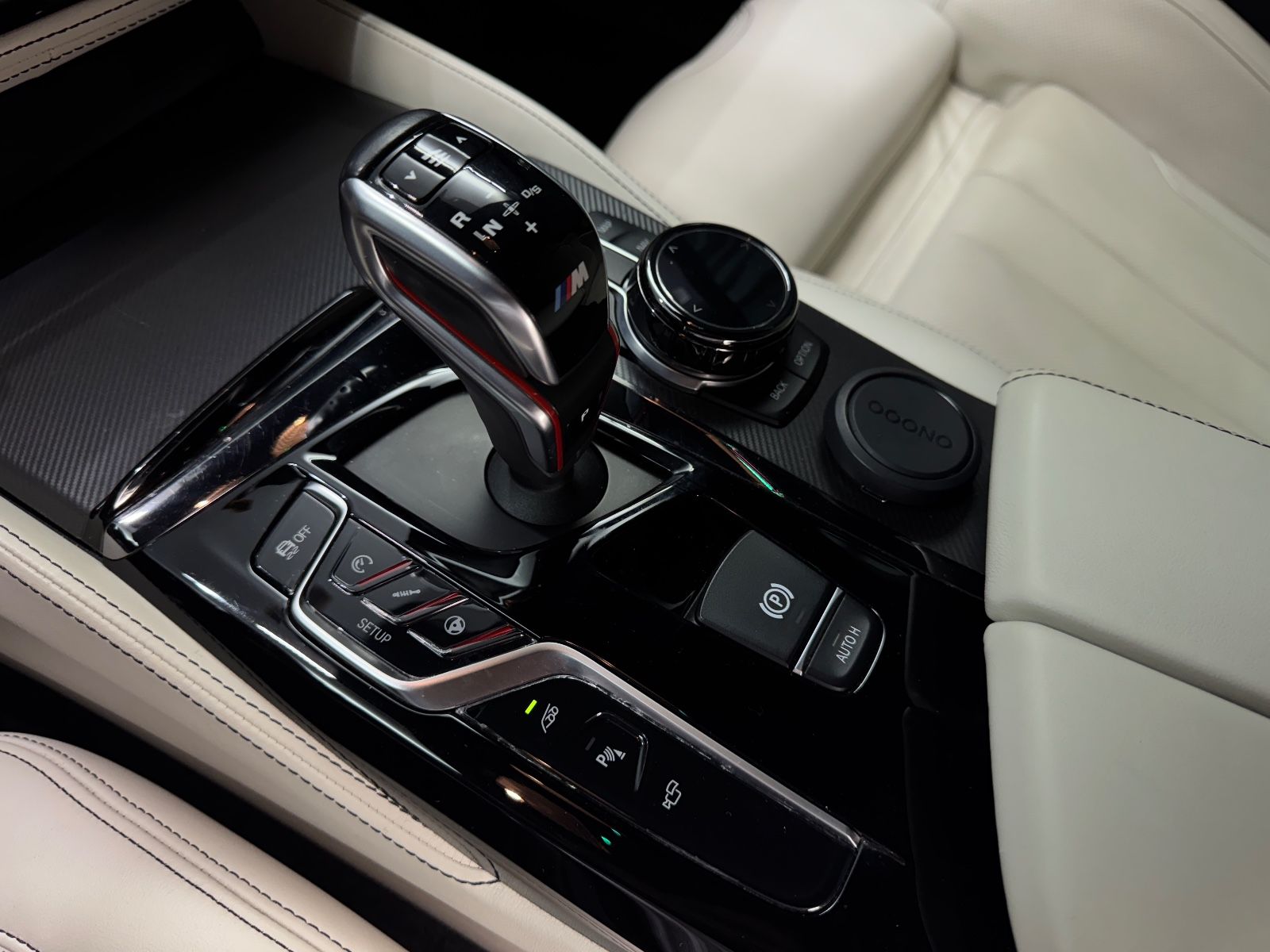Fahrzeugabbildung BMW M5 LIM|BOWERS|TV|KERAMIK|INDIVIDUAL|VOLL