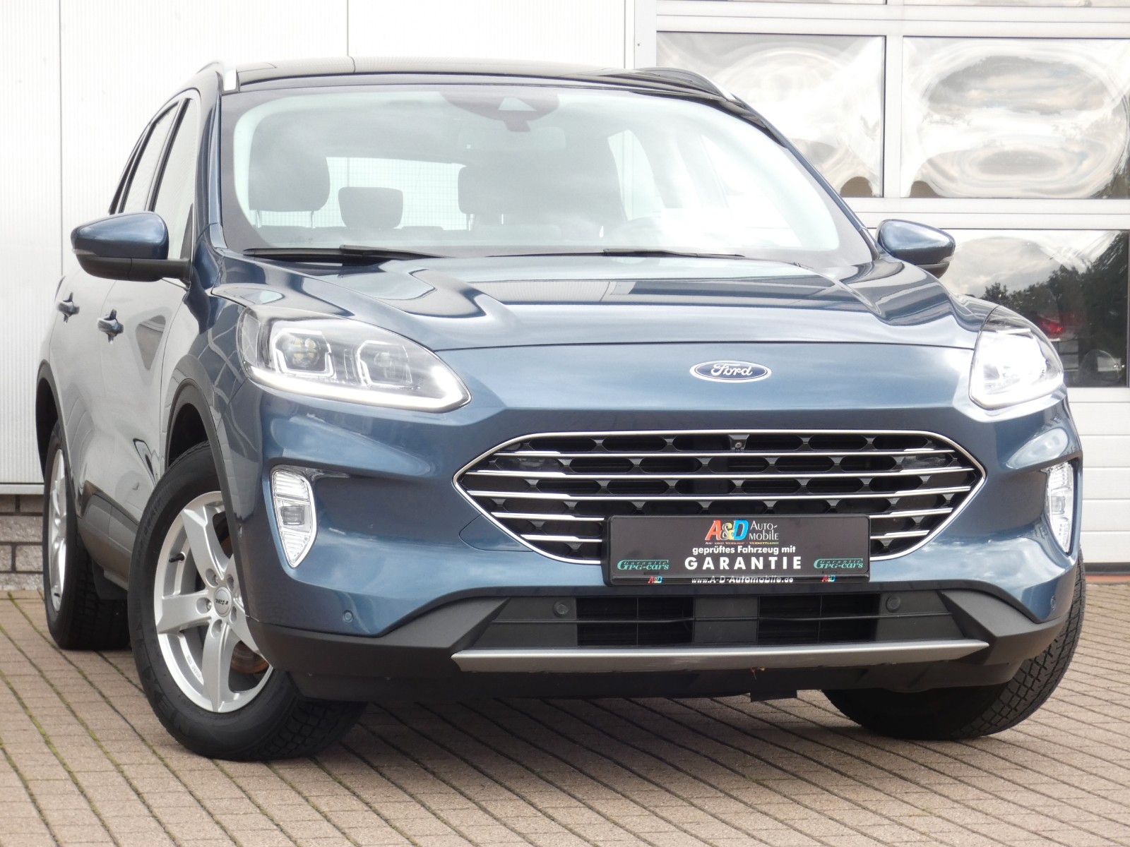 Ford Kuga Hybrid Titanium/ inkl. Garantie imagem 3