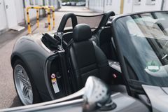 Fahrzeugabbildung BMW Z8 Roadster Alpina/Stratusgrau/Performance Paket