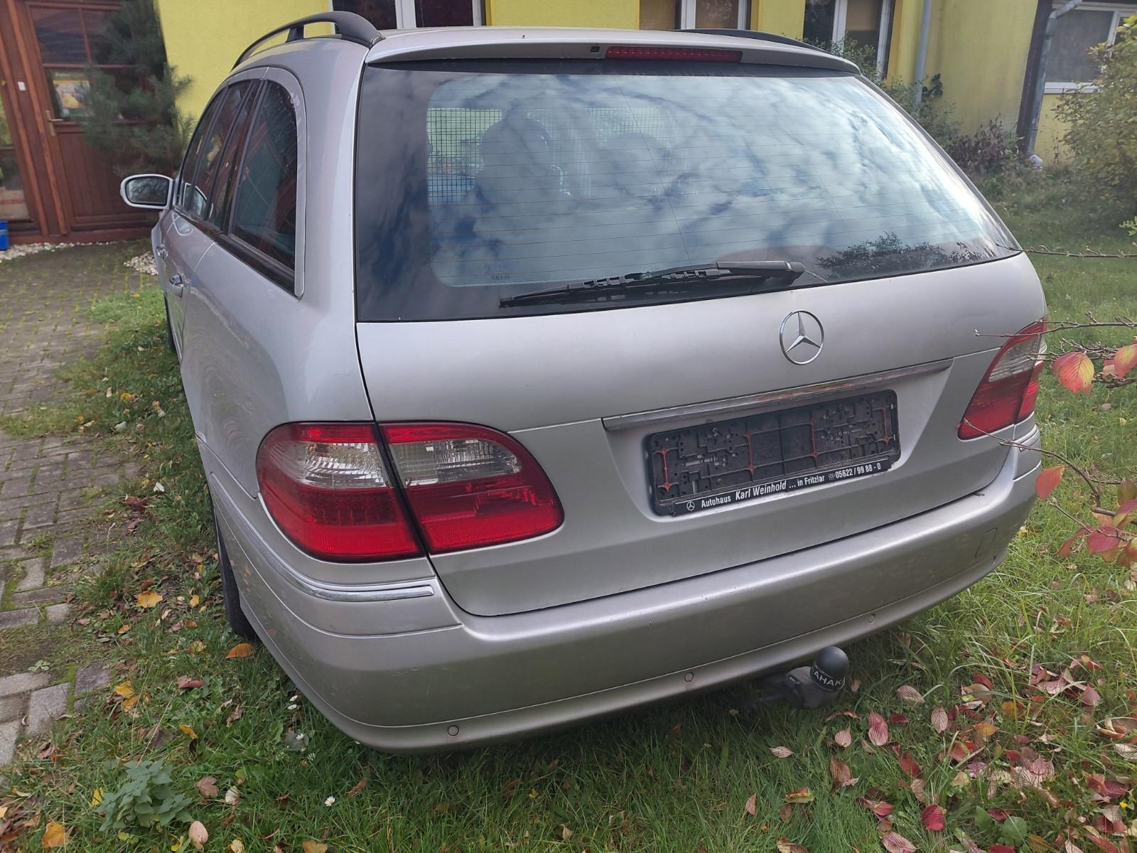 Mercedes-Benz 220 2006 — photo 14