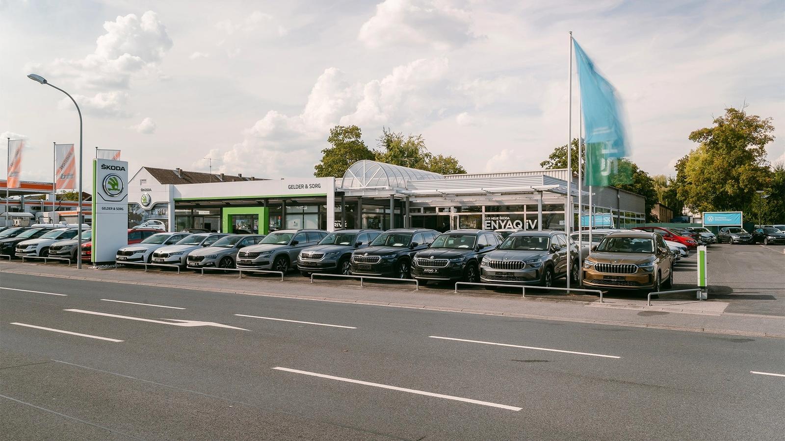 showroom-image-main