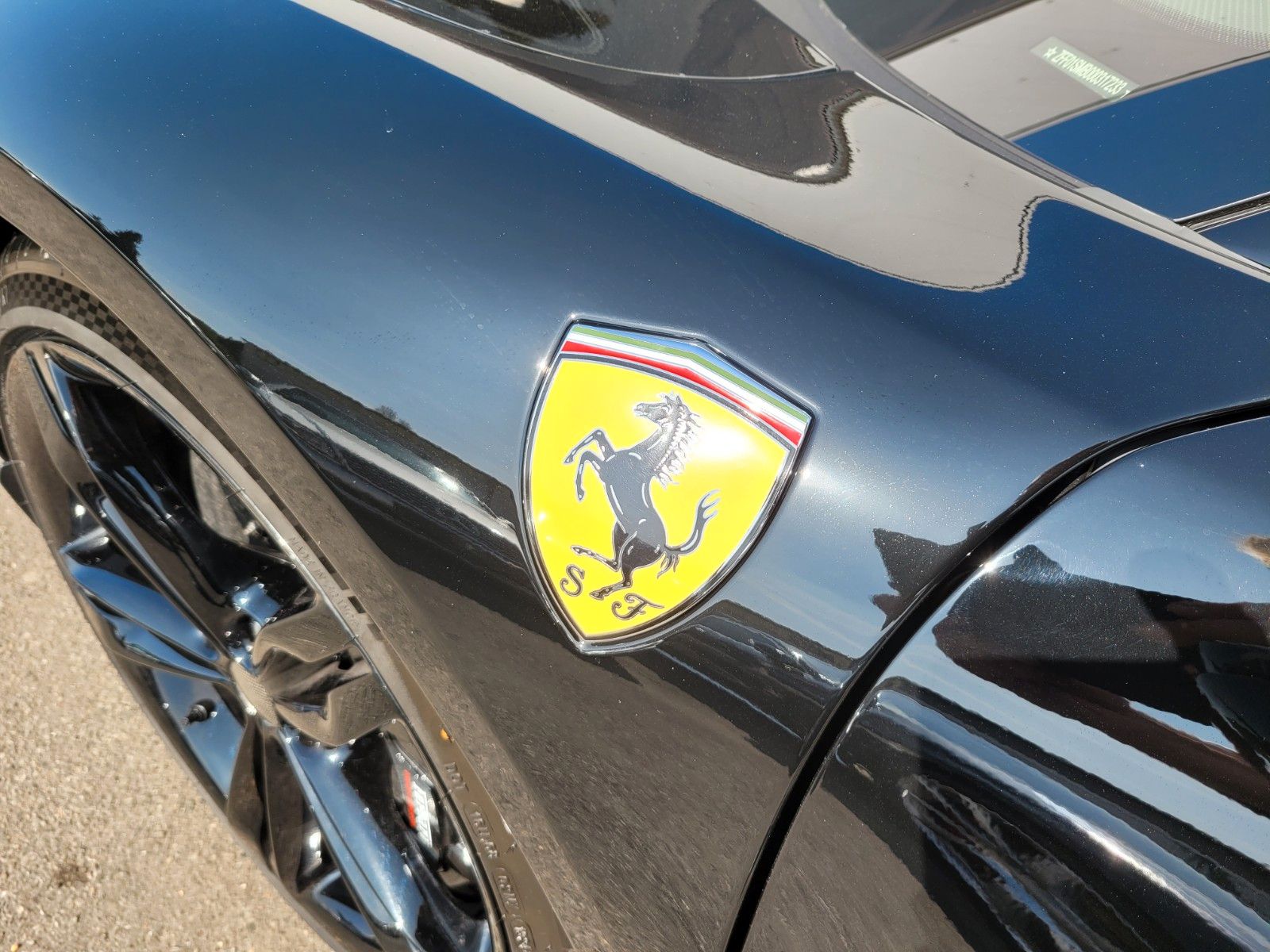 Fahrzeugabbildung Ferrari 296 GTS/All Black/Lift/Daytona/HiFi