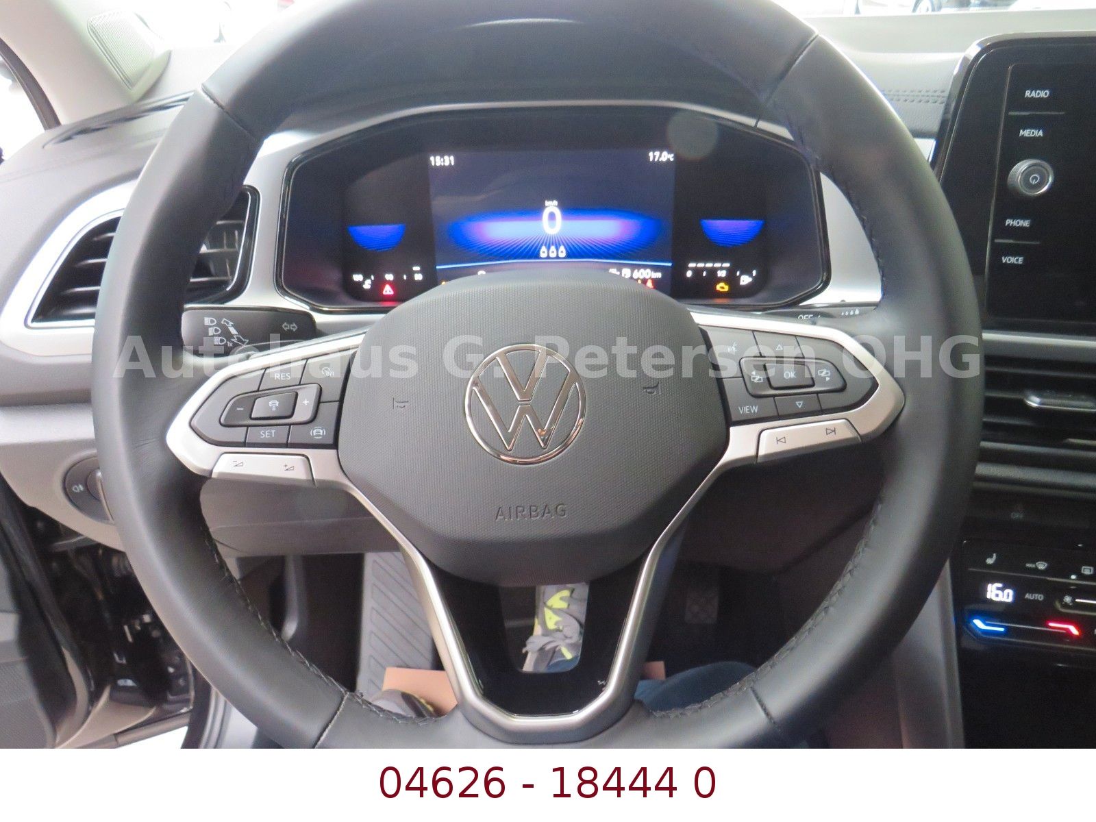 Fahrzeugabbildung Volkswagen T-Roc Life 1.5TSI*DSG*LED*Spur*ACC*Fernlicht*SHZ