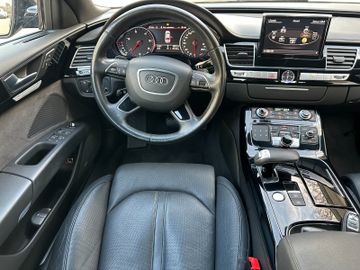 Audi A8 - 12