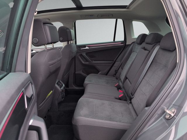 Tiguan 2.0 TDI DSG ELEGANCE PANO+RFK+IQ.LIGHT+SH