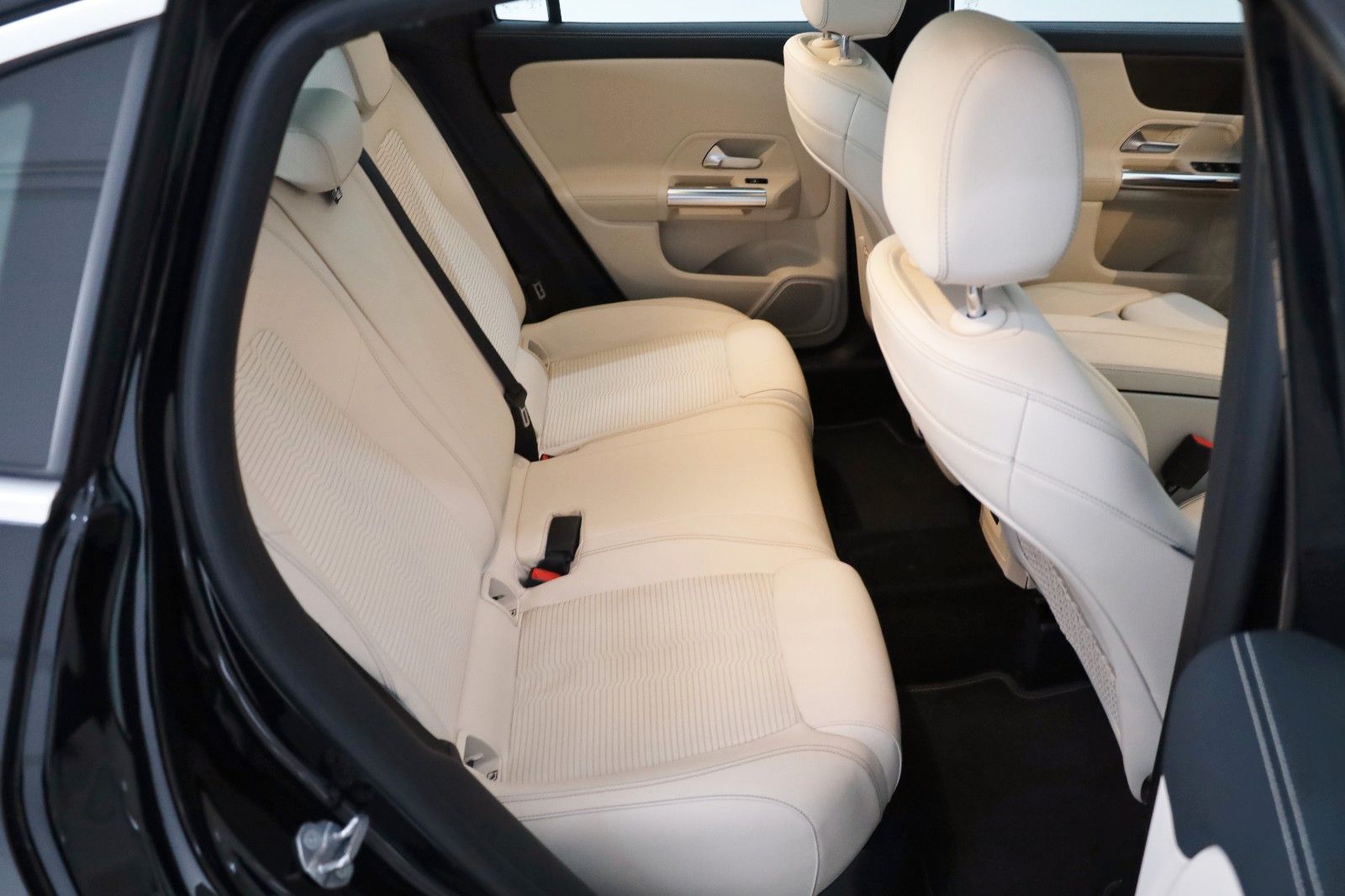 Fahrzeugabbildung Mercedes-Benz GLA 200 d,Leder,Navi,LED,Kamera,Panorama