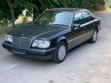 Mercedes-Benz Mercedes E 300 Turbo Diesel H-Kennzeichen - Mercedes-Benz E 300: Turbo