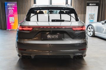 Porsche Cayenne - 5