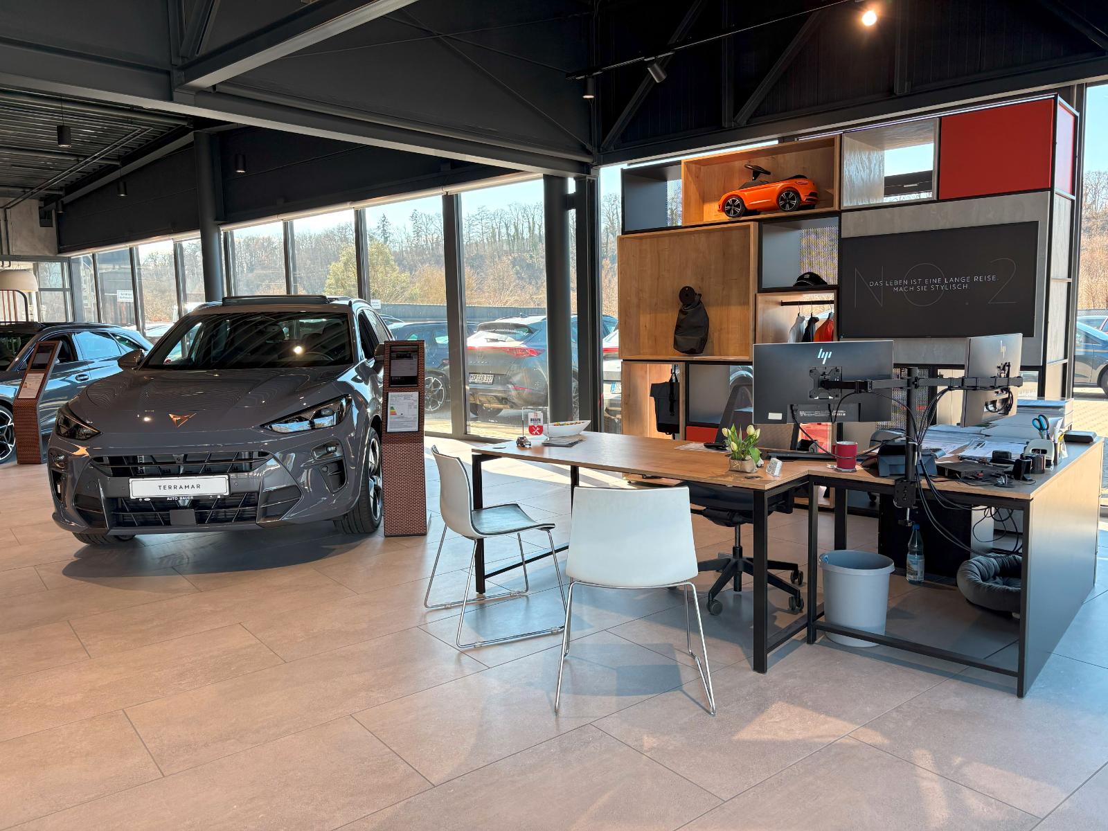 showroom-image-bottom