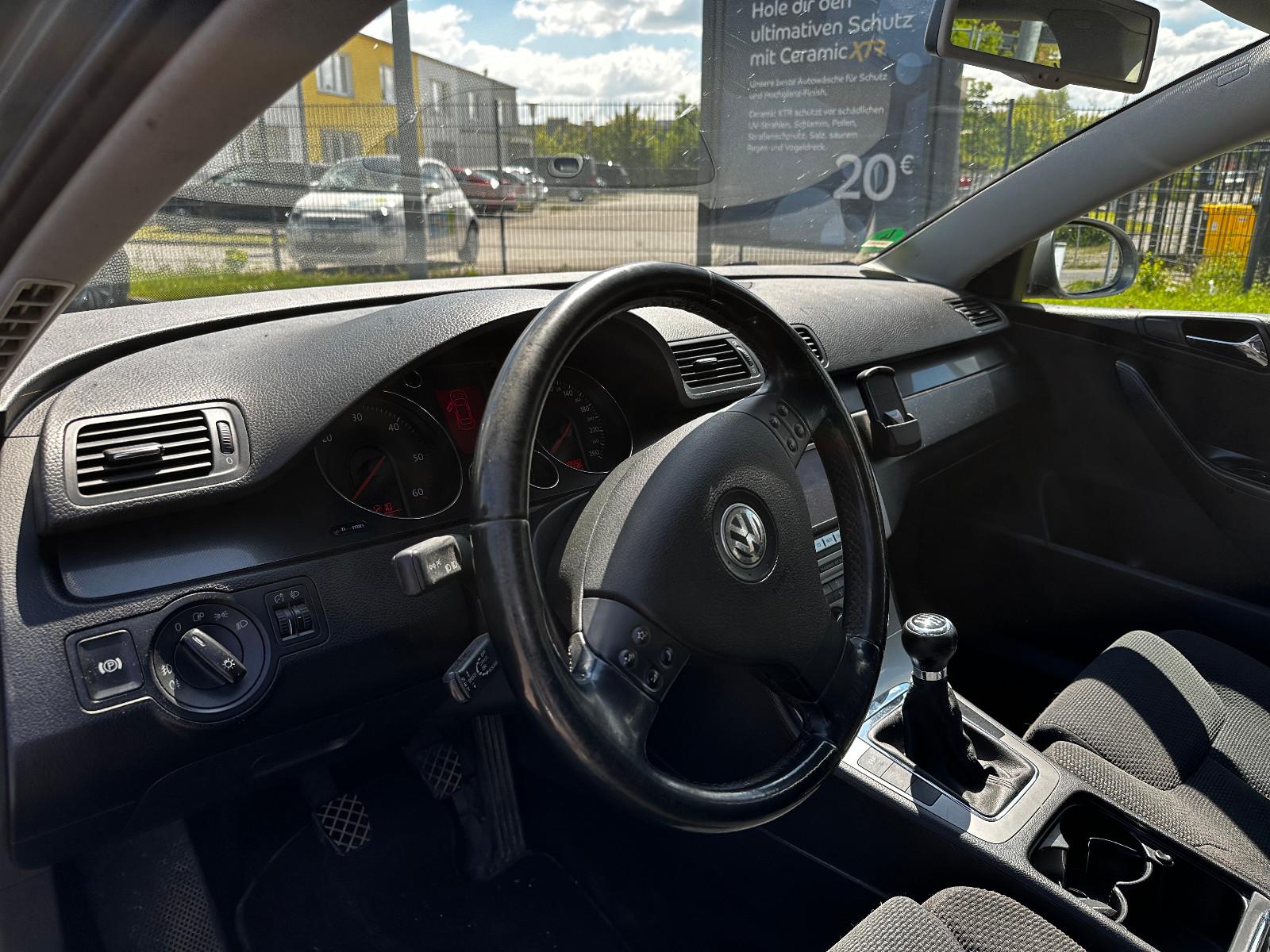 Volkswagen Passat 2006 — photo 17