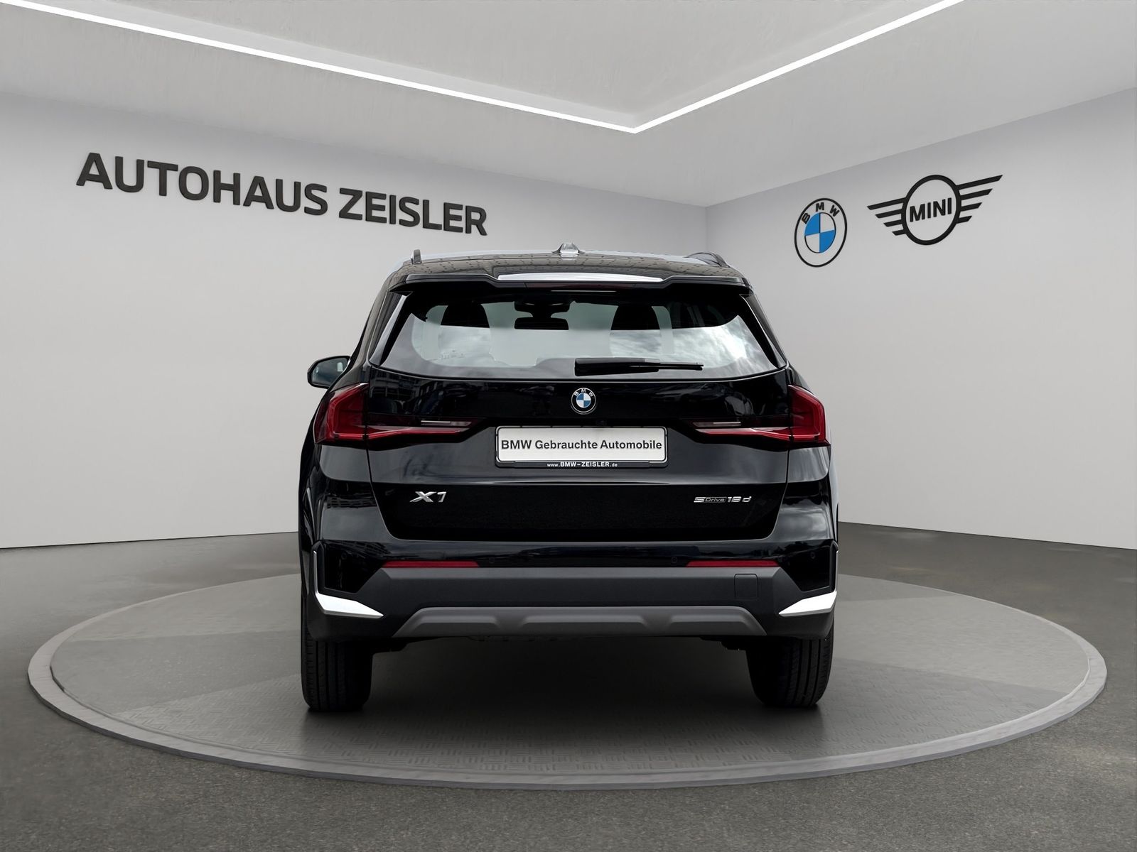 BMW X1 sDrive18d Automatik Rückfahrkamera foto 6