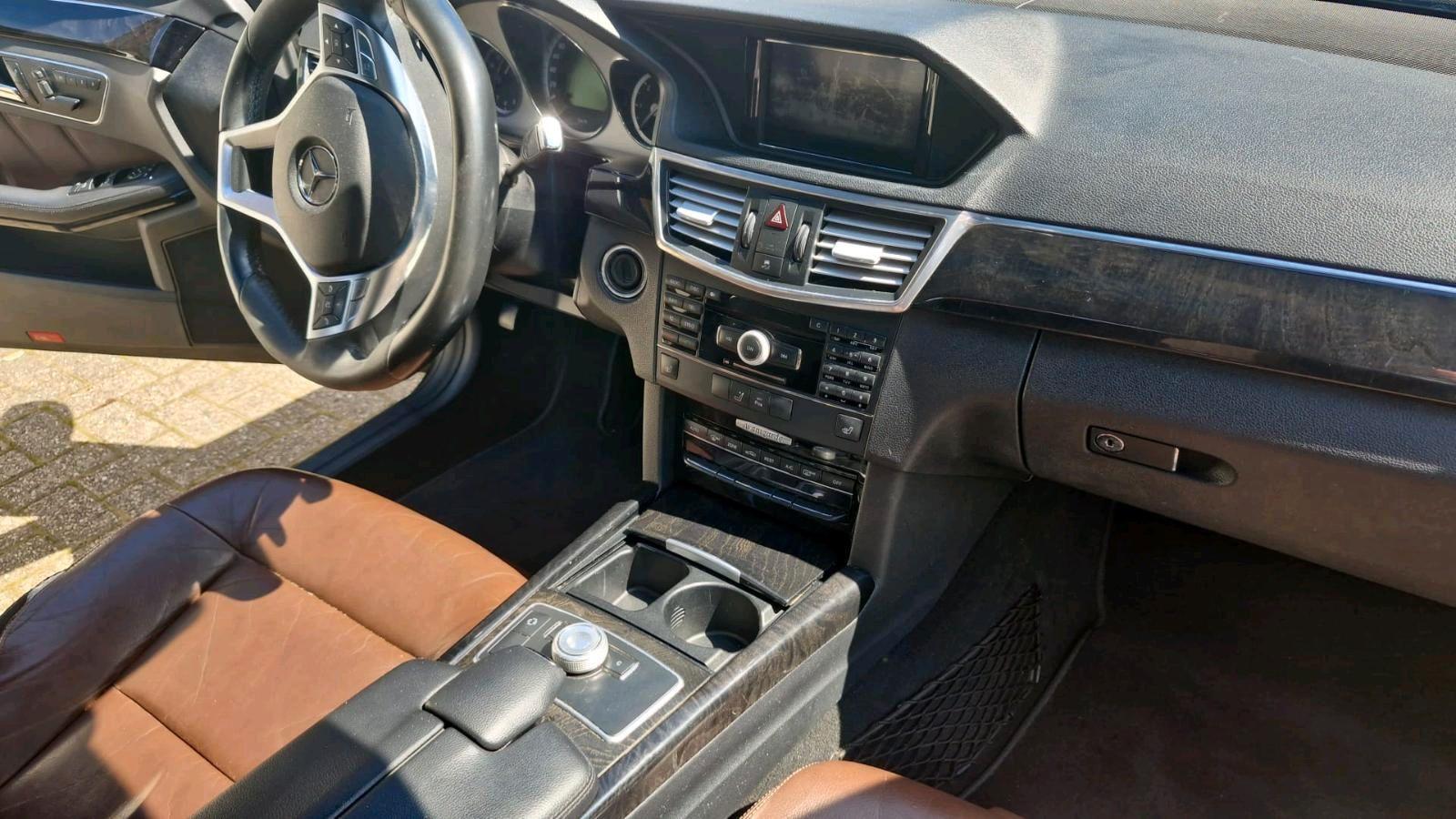 Mercedes-Benz E350 2009 — photo 9