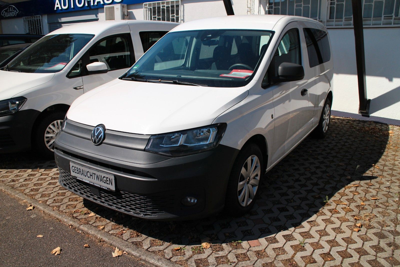 VW Caddy 2,0TDI SCR/KR/Navig/SHZ/Klim/Tempo/Blueth.