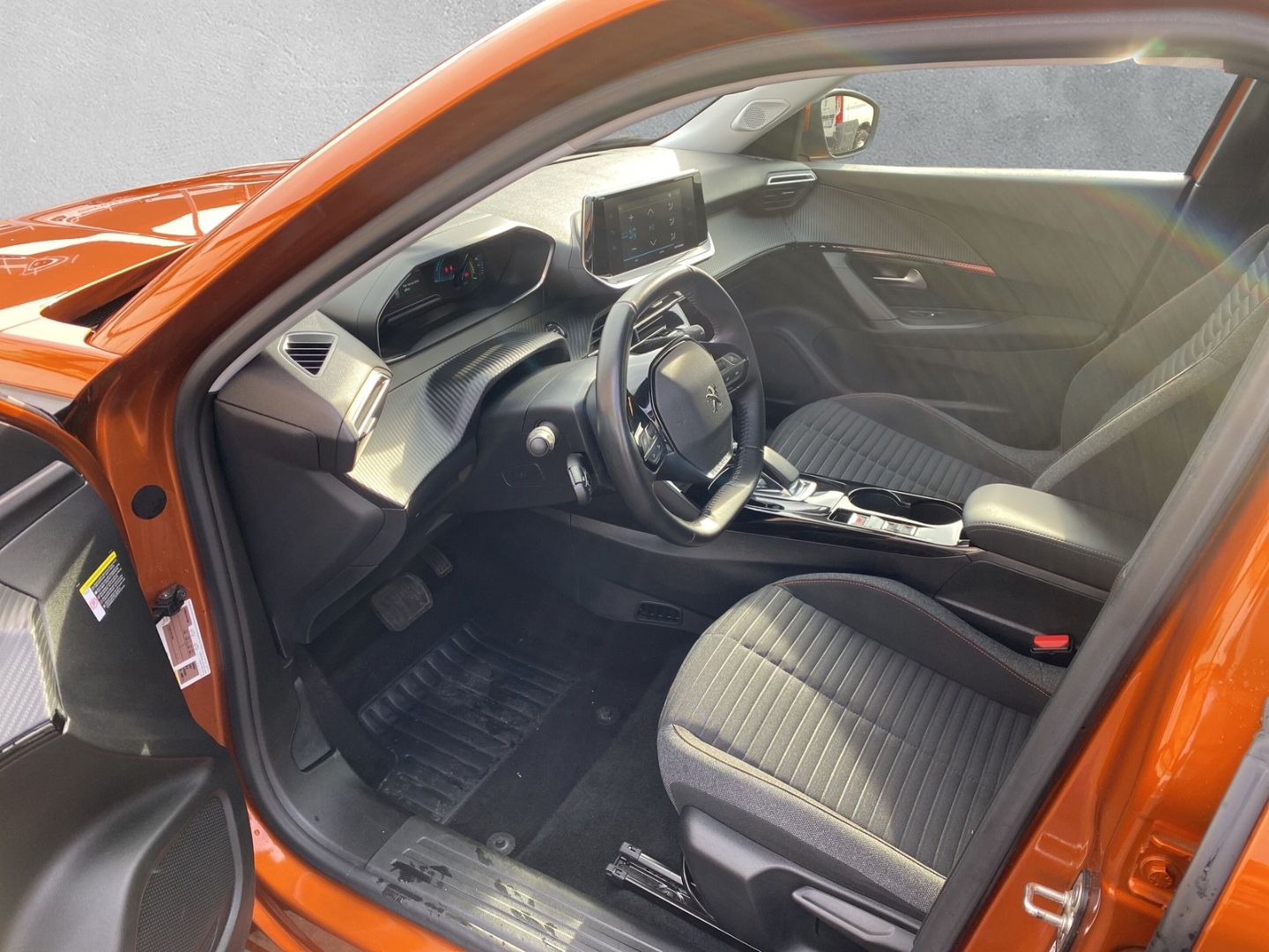 Fahrzeugabbildung Peugeot 2008 e- Active Elektromotor 136  *Rückfahrkamera