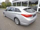 Hyundai i40 cw Comfort 1.Hand/TÜV NEU - Hyundai i40: Kombi