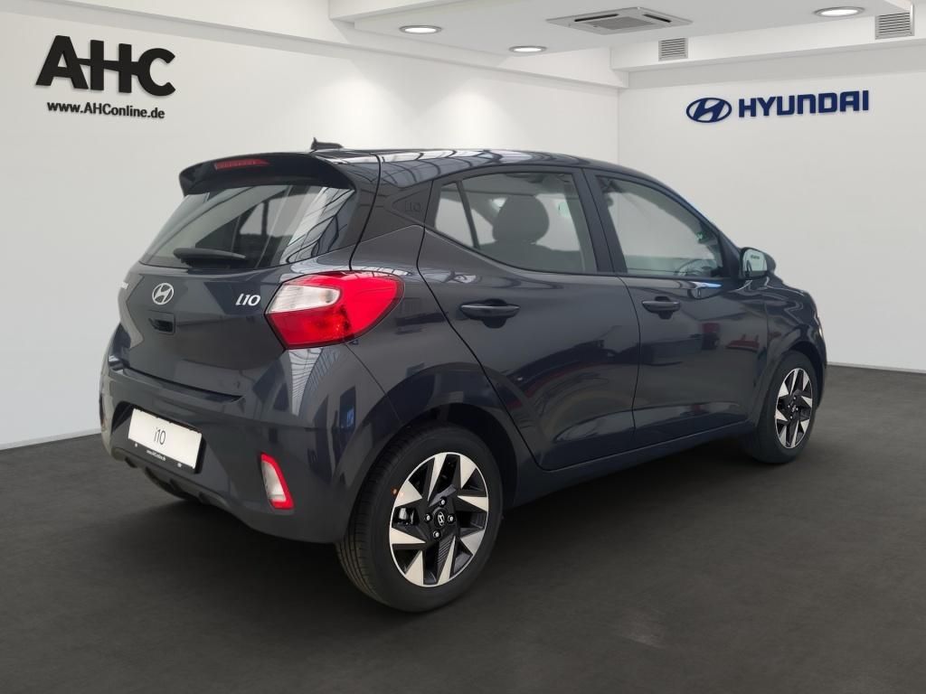 Fahrzeugabbildung Hyundai i10 Navi SHZ KAM PDC SpurH