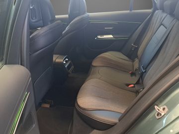 Mercedes E 220 - 8