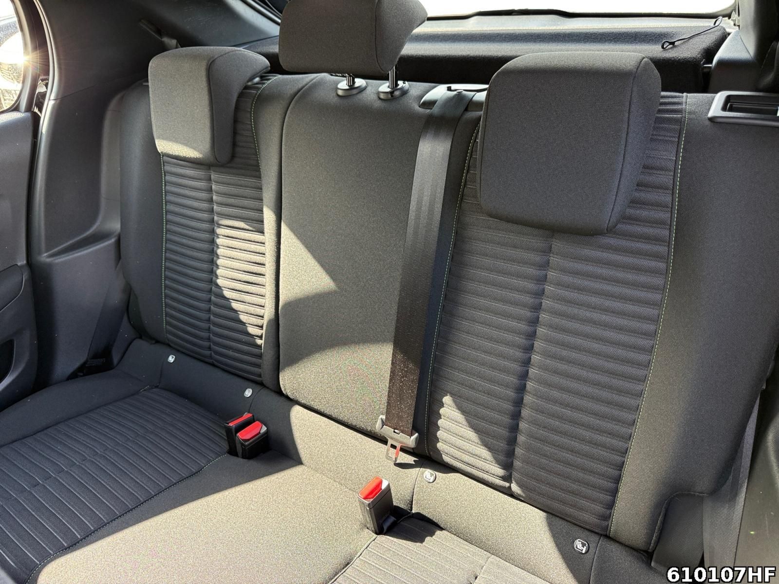 Fahrzeugabbildung Peugeot 208 1.2 Hybrid 100 Active (EURO 6e)