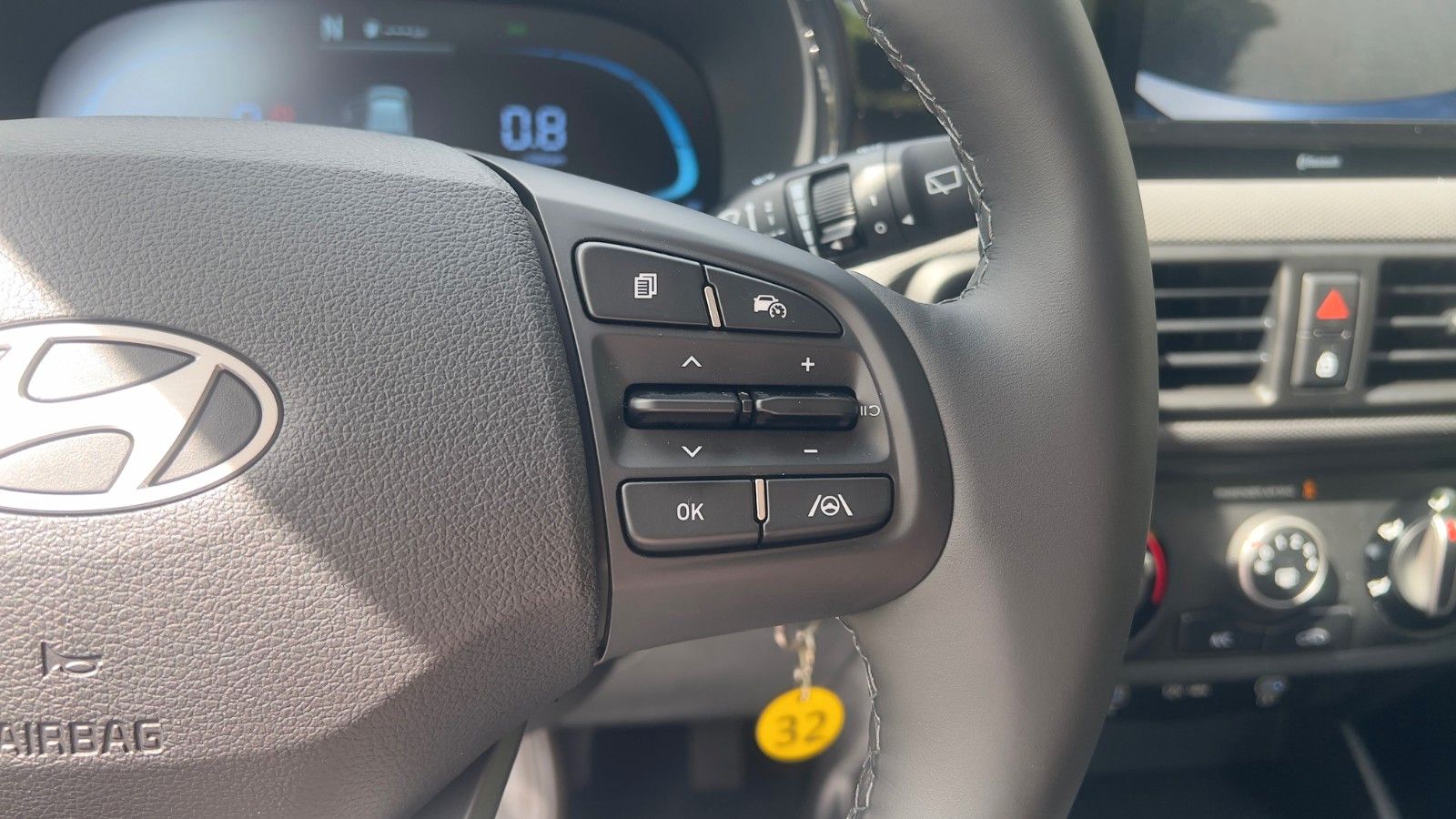 Fahrzeugabbildung Hyundai i10 1.0 Trend AMT *Nav*Klima*CarPlay*Kamera*PDC*