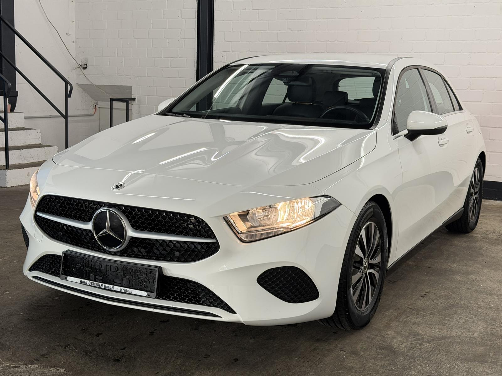 Mercedes-Benz A-Class d 8G-DCT Entry / RFK / NAVI / CarPlay, миниатюра 3